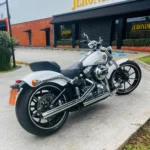 350663-harley-davidson-softail-breakout-20250118140637360122.webp