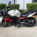 371840-triumph-street-triple-675-abs-20250526145055173727.webp