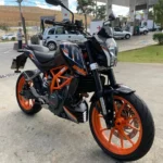 384696-ktm-duke-390-abs-20250811155228976429.webp