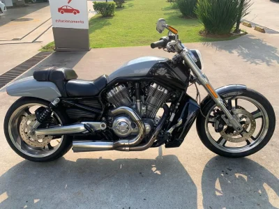 287575-harley-davidson-v-rod-muscle-20250521151231604535.webp